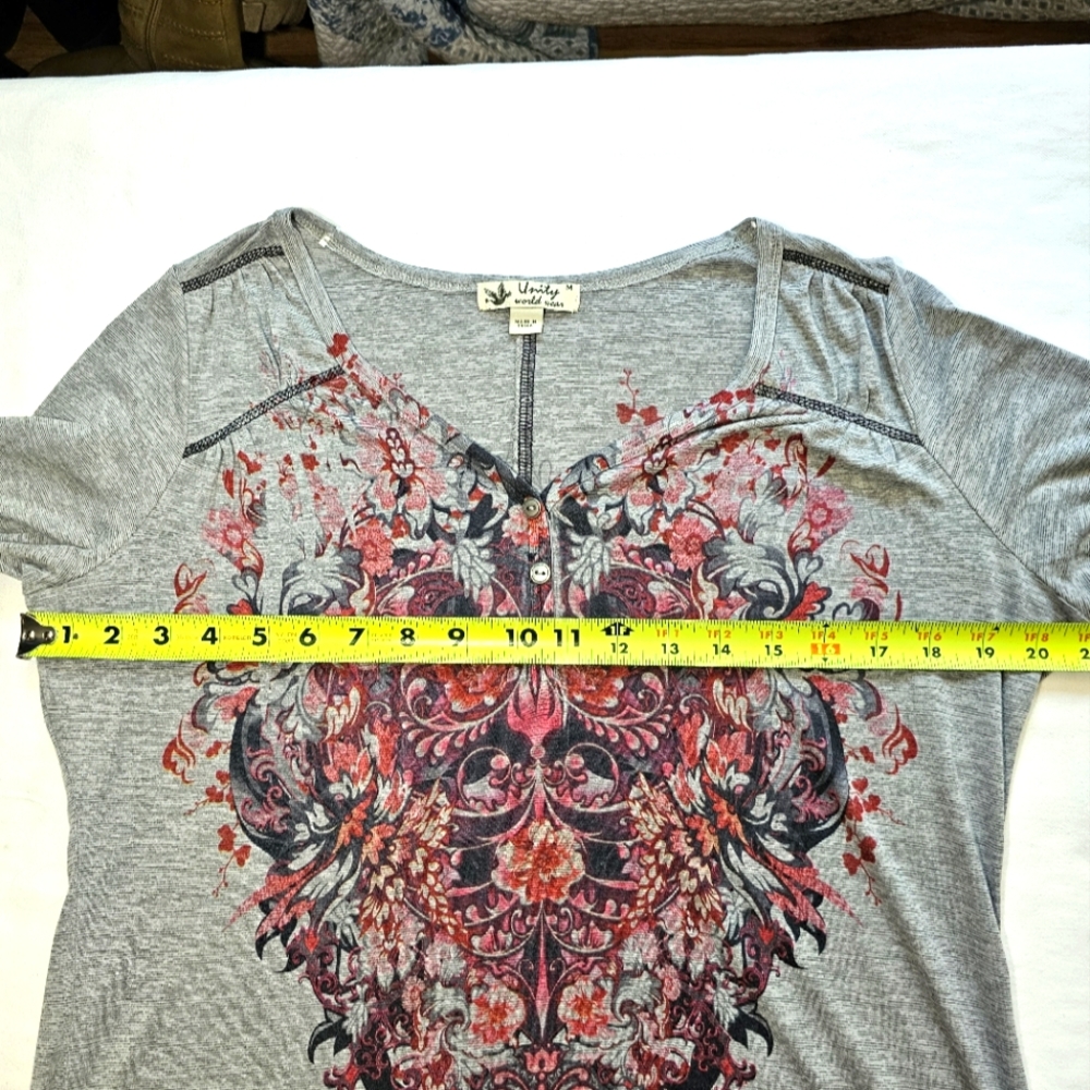 Unity World Wear V-Neck T-Shirt Top Elbow Sleeves sz M - Picture 6 of 8